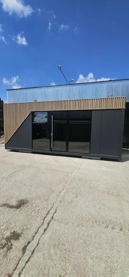Realizace – Kancelářský kontejner - rekreační dům 7x3 m