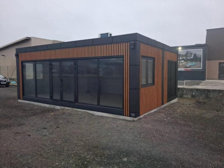 Realizace – Kancelářský kontejner 9x6 m zahradní hala