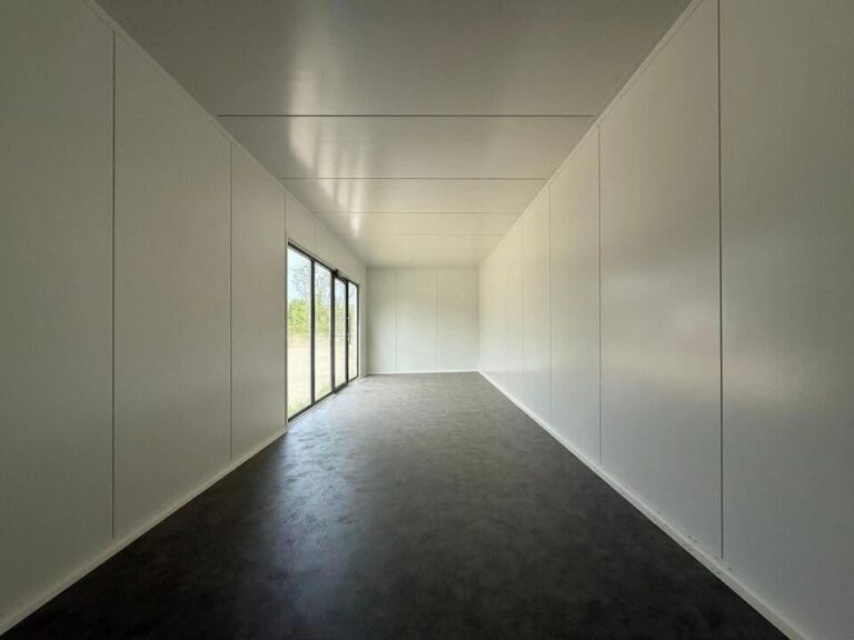 Realizace – Kancelářský kontejner 9x3 m