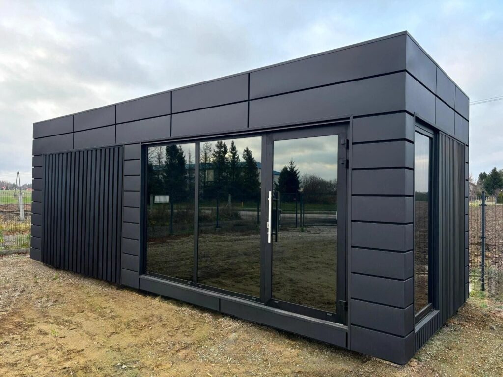 Realizace – Kancelářský kontejner 8x3 m