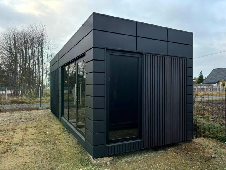 Realizace – Kancelářský kontejner 8x3 m