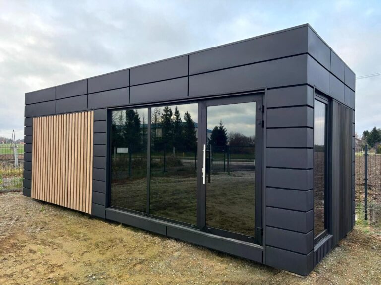 Realizace – Kancelářský kontejner 8x3 m