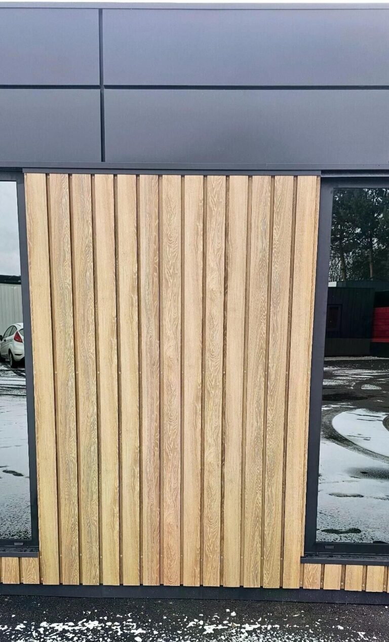 Realizace – Kancelářský kontejner Rezidenční kontejner 9x6 m